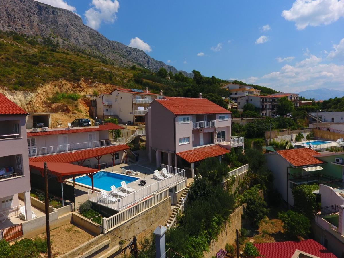 לוקבה Apartments Zina מראה חיצוני תמונה