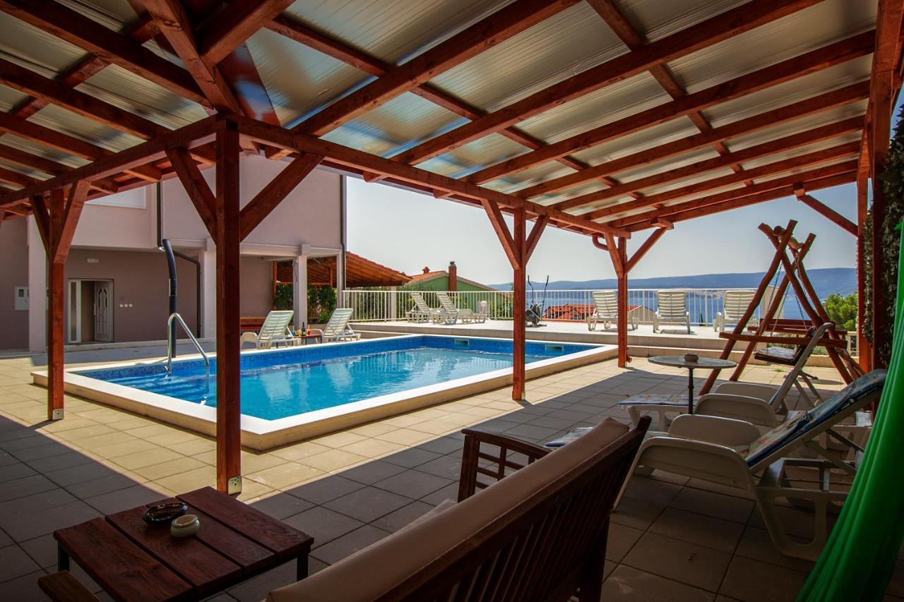 לוקבה Apartments Zina מראה חיצוני תמונה