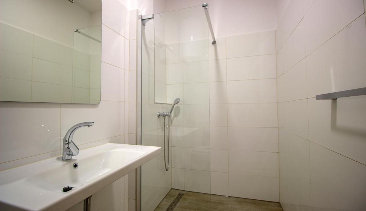 לוקבה Apartments Zina מראה חיצוני תמונה
