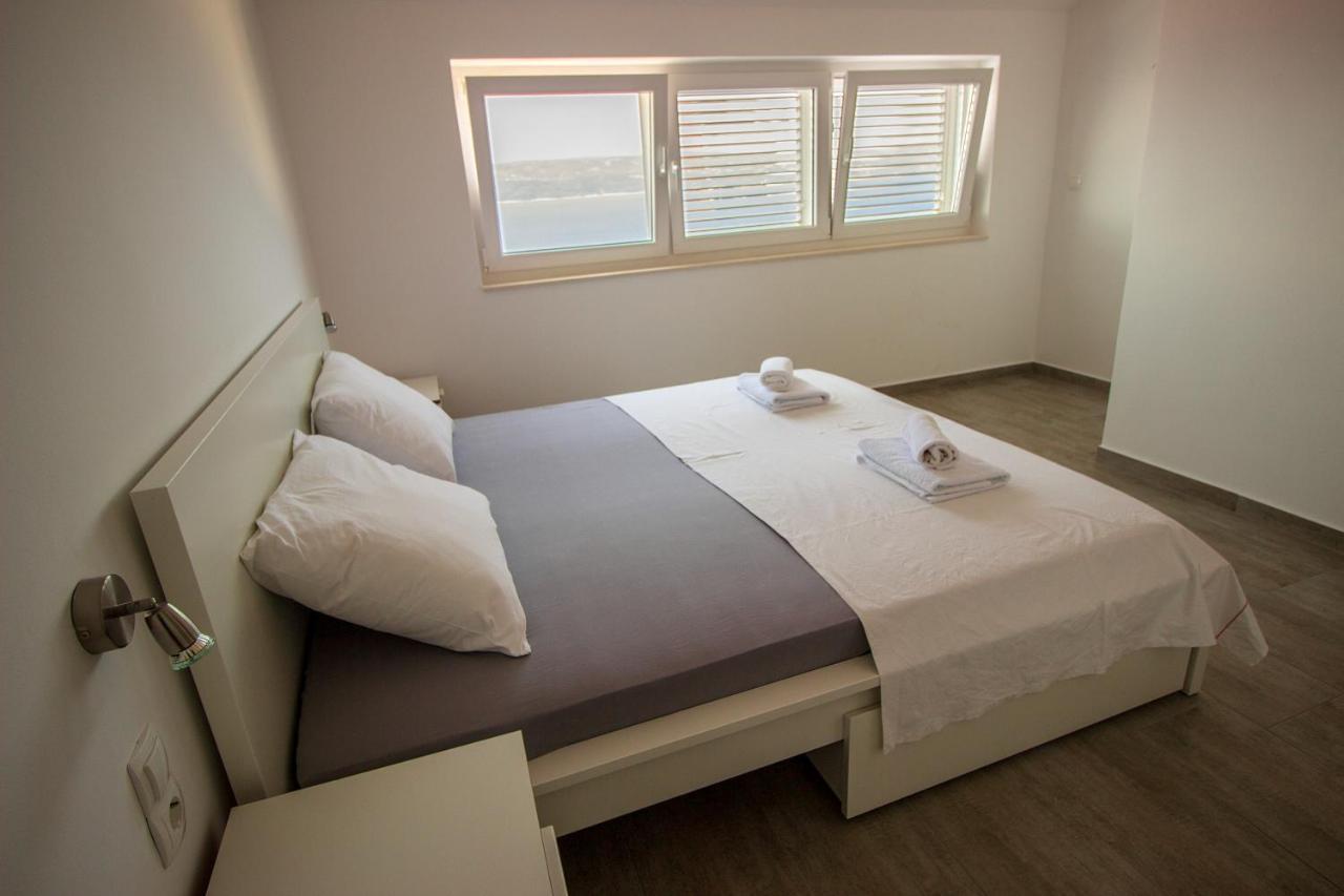 לוקבה Apartments Zina מראה חיצוני תמונה