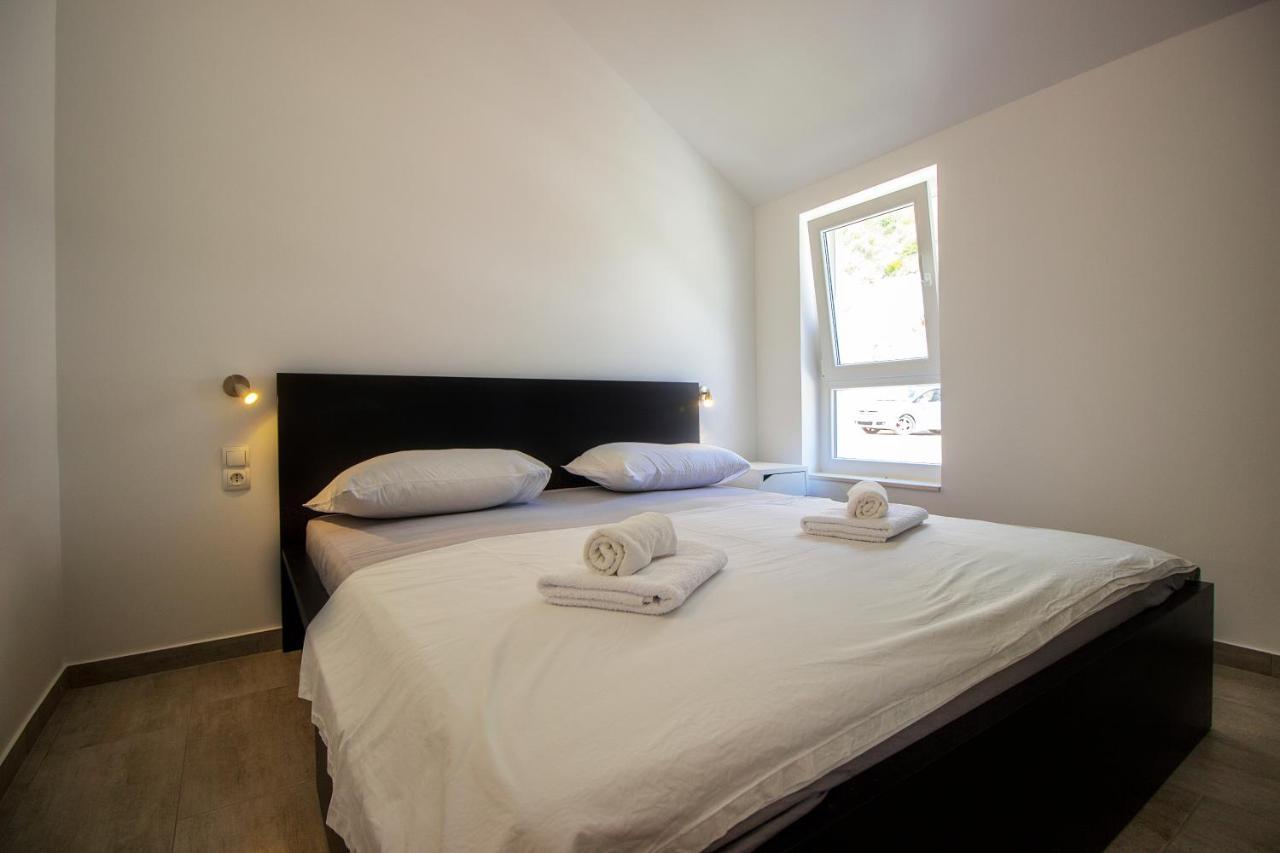 לוקבה Apartments Zina מראה חיצוני תמונה