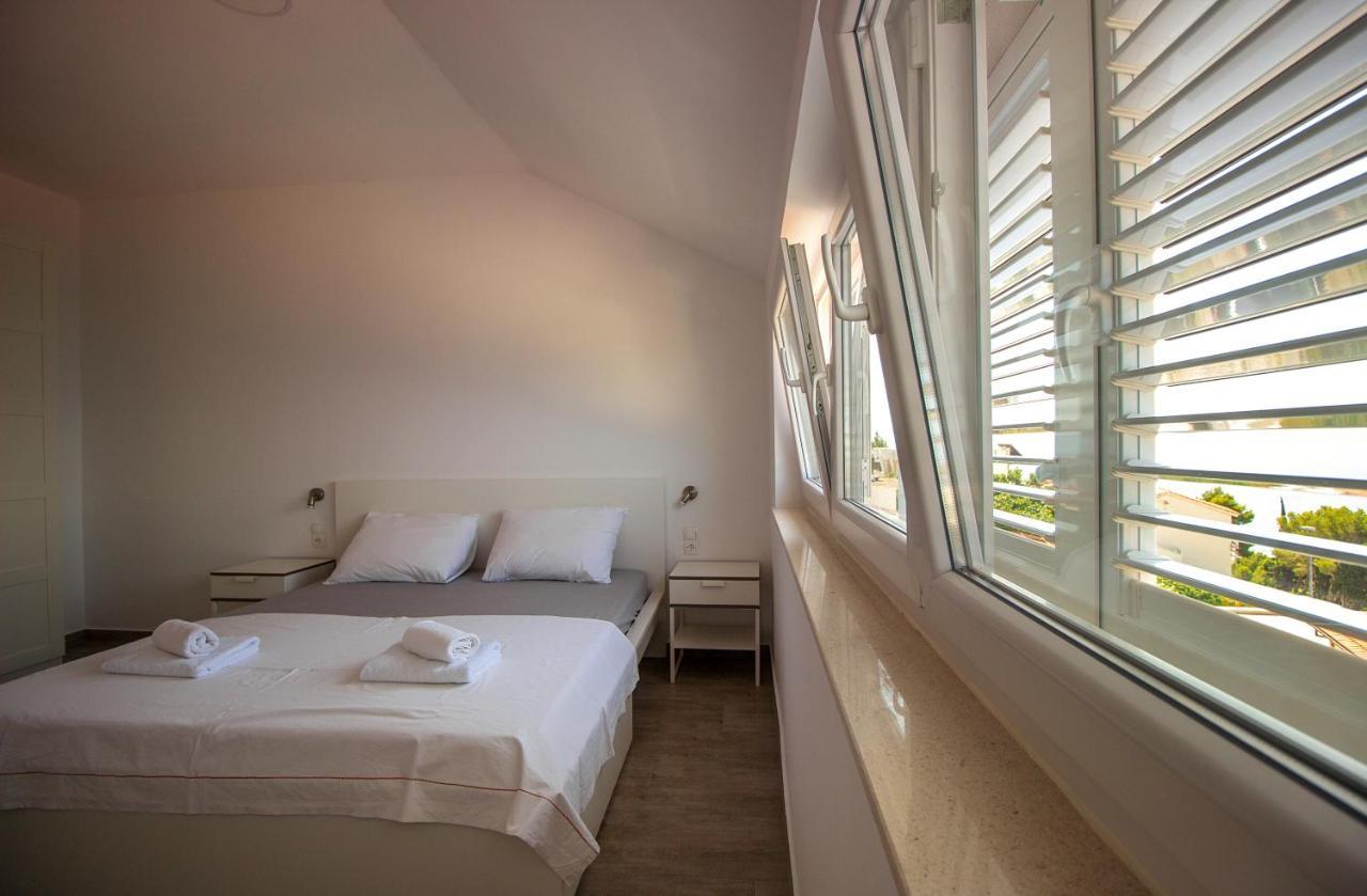 לוקבה Apartments Zina מראה חיצוני תמונה