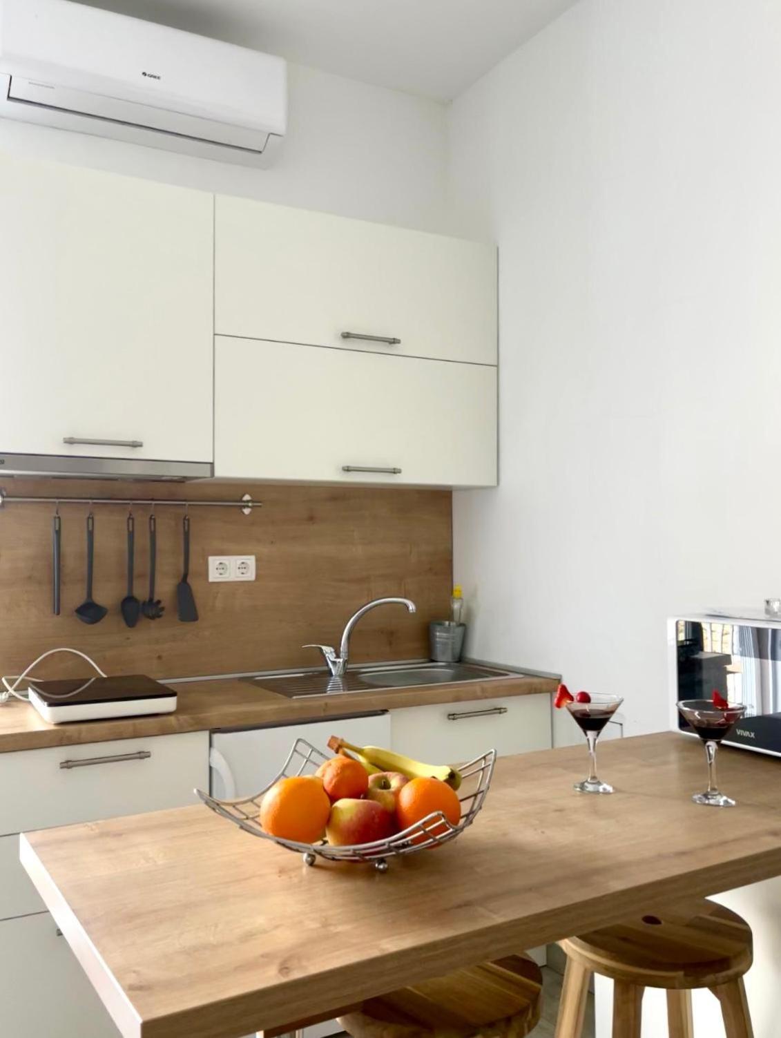 לוקבה Apartments Zina מראה חיצוני תמונה
